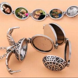 ANGEL WINGS PHOTO LOCKET